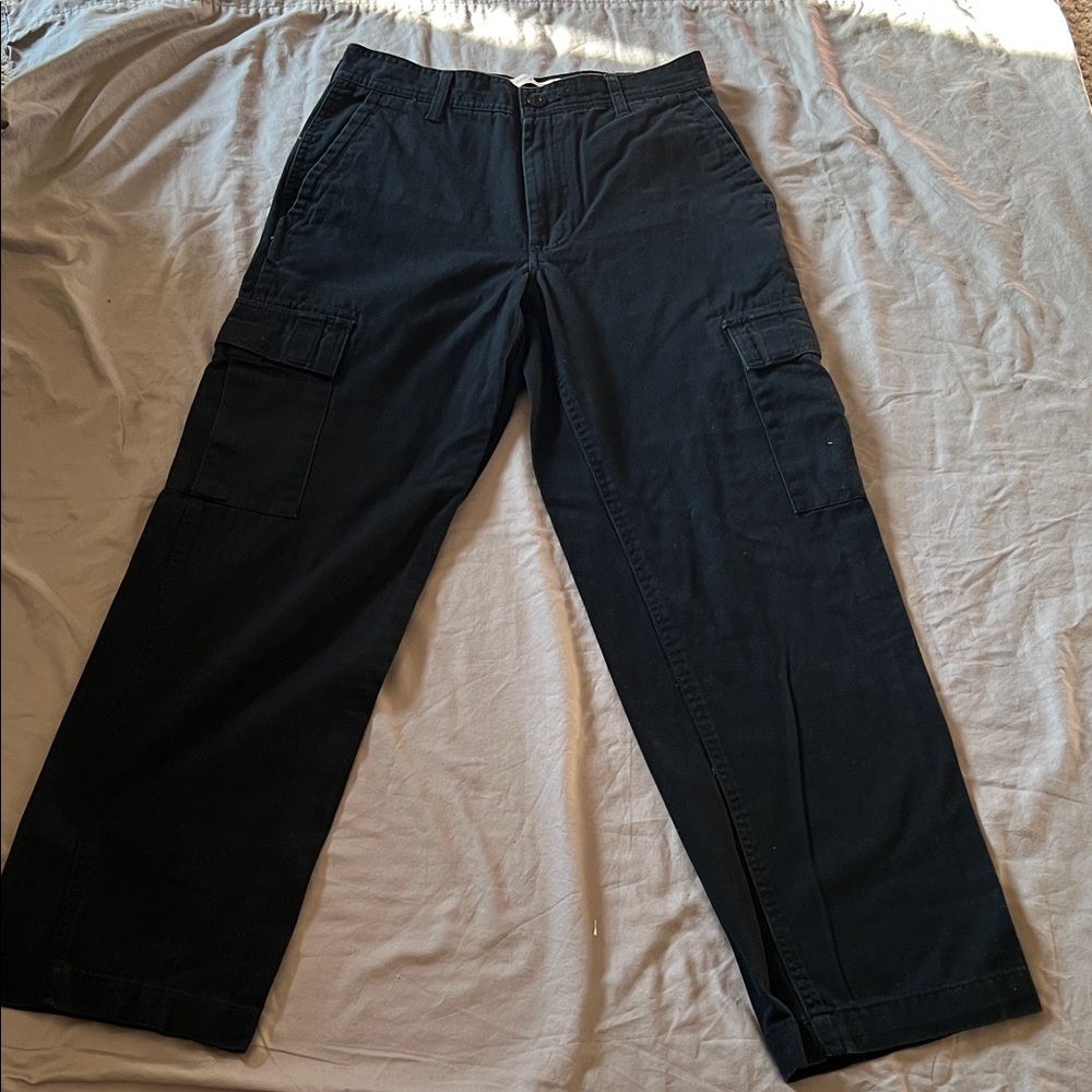 Urban pipeline black cotton cargo pant. Sz. 30 x 32. Good cond.